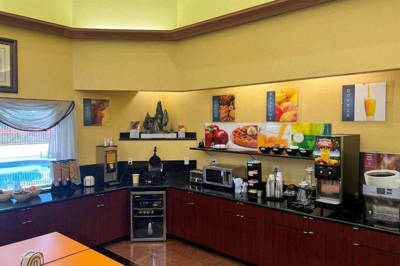 Quality Inn & Suites Cypress Zewnętrze zdjęcie