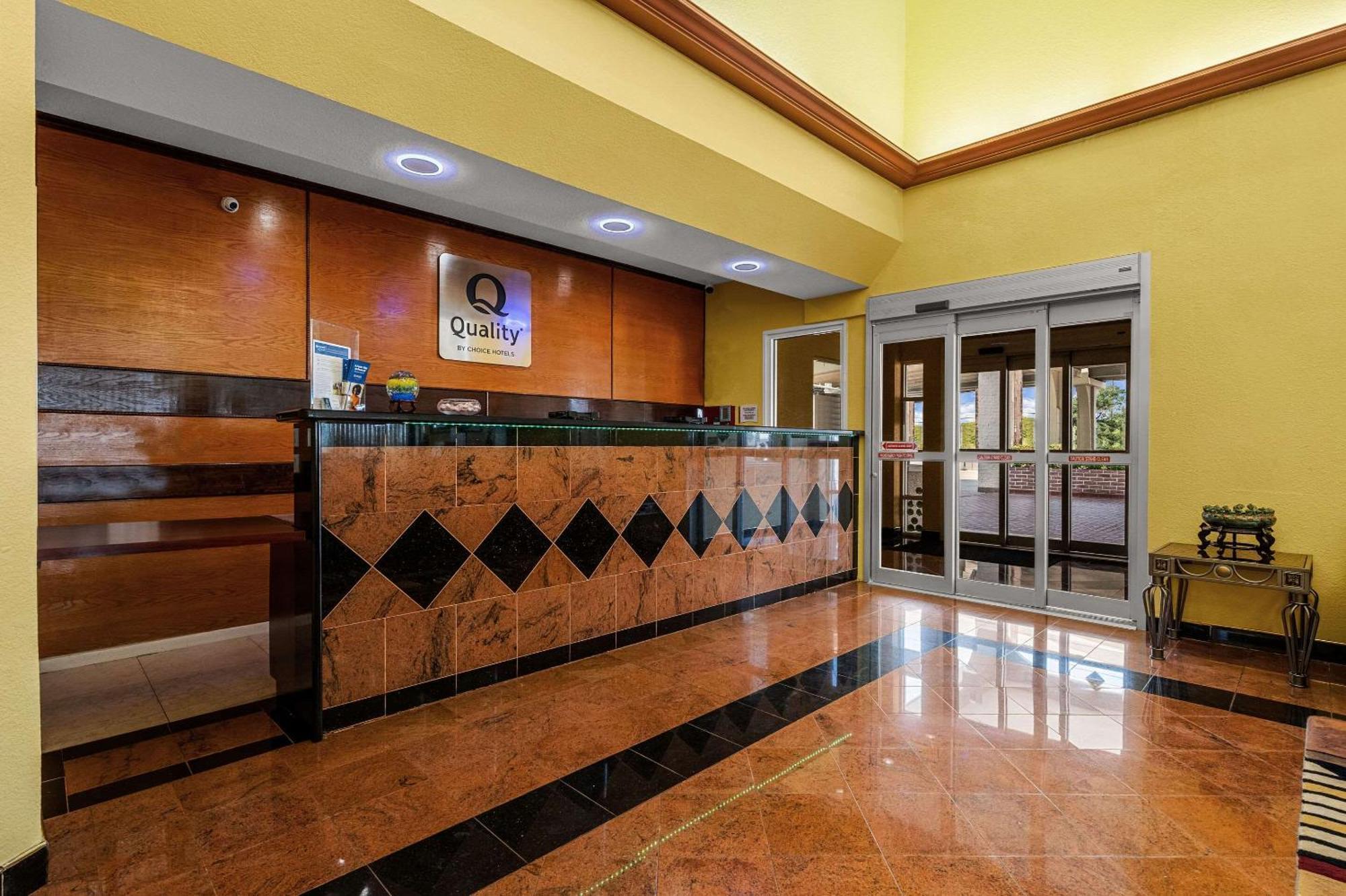 Quality Inn & Suites Cypress Zewnętrze zdjęcie